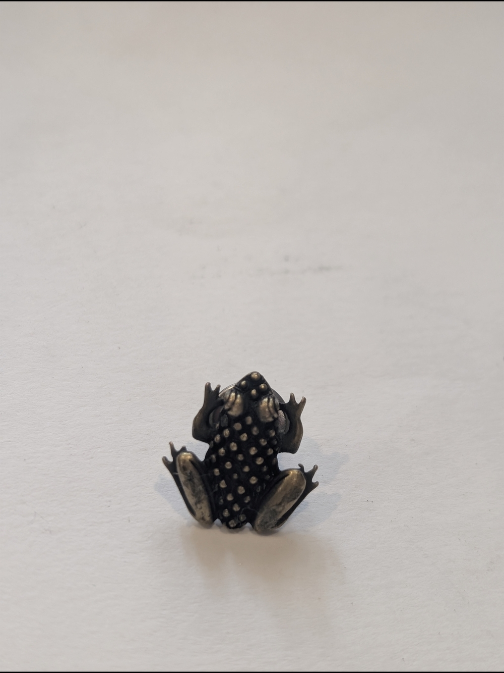 Jj Jonette Frog Brooch Pin in Aged Silver
